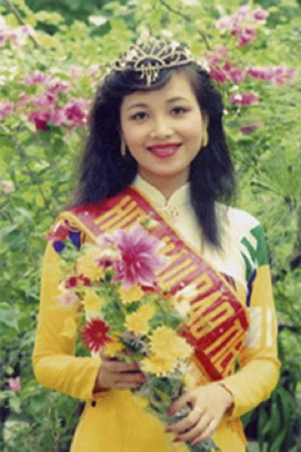 tran tieu vy gap ap luc gi khi tham gia hoa hau the gioi