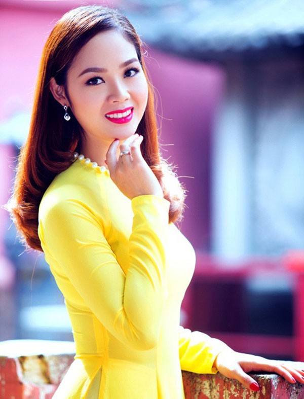 tran tieu vy gap ap luc gi khi tham gia hoa hau the gioi