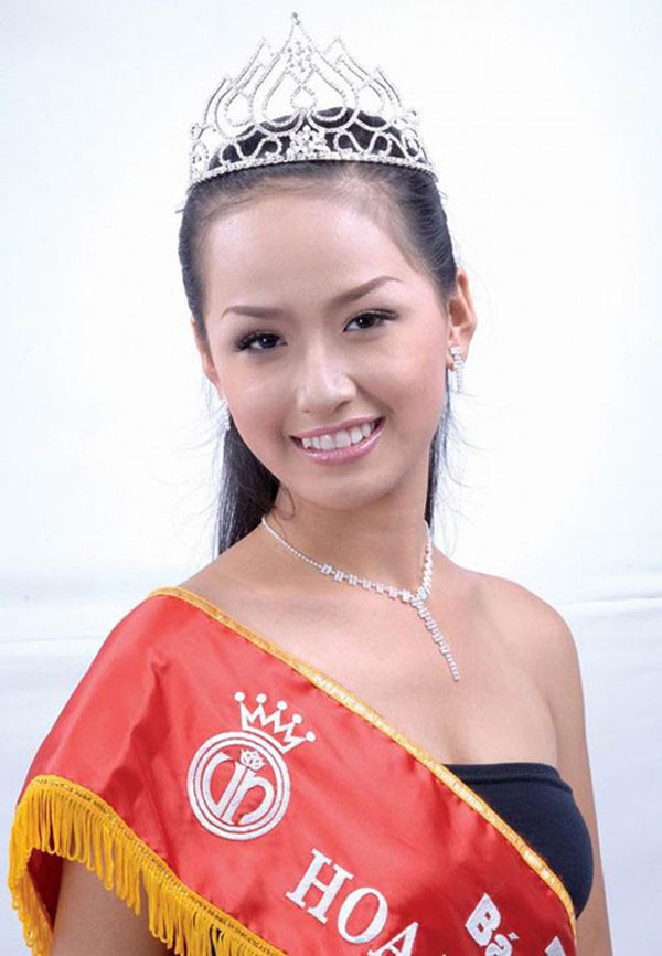 tran tieu vy gap ap luc gi khi tham gia hoa hau the gioi