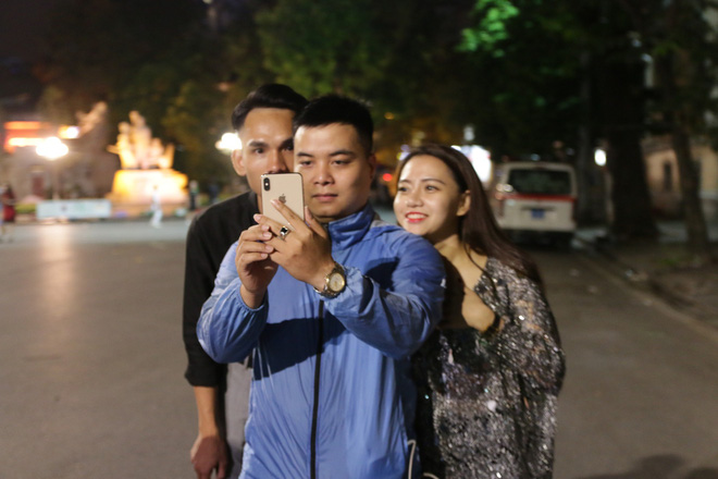 cu dan mang on gioi cuoi cung ha noi cung co gio mua lan nay lanh that roi