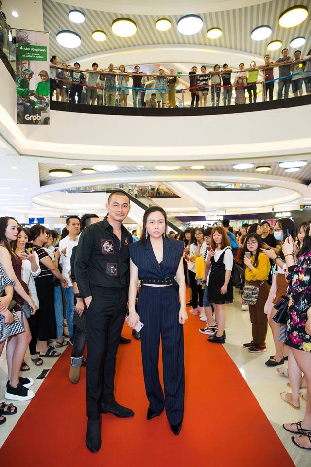 cuoc song cua quach ngoc ngoan ben vo dai gia sau nhung on ao tu vu ly hon voi le phuong