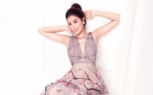 pham huong bat ngo khoe con trai hhen nie gui loi chuc mung