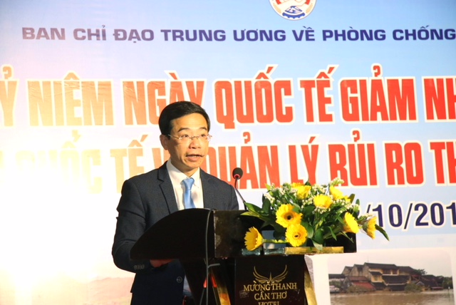 sup lun 25cmnam sinh menh dat chin rong bi de doa