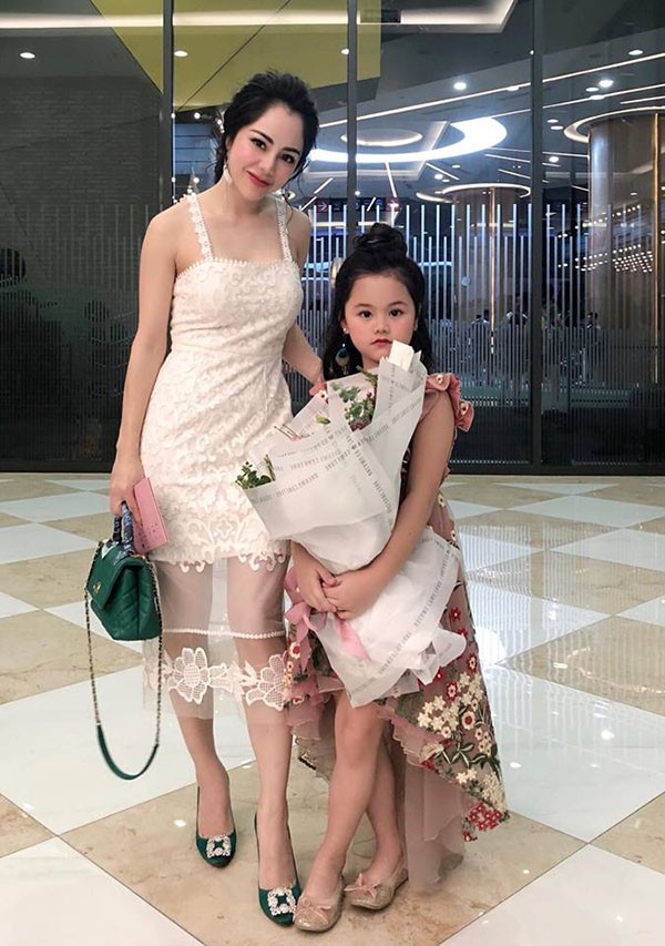 ve sexy cua nu mc mot con sanh dieu nhat nhi vtv