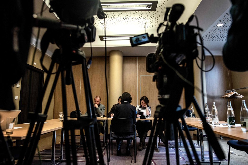 xung quanh vu chu tich interpol manh hoanh vi bi bat giu tai trung quoc