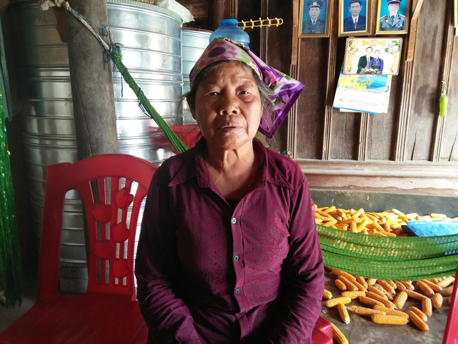 ganh nang cuoc doi cua cuu thanh nien xung phong gan 70 van phu gach nuoi chong khuyet tat 2 con tam than