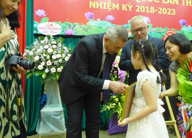 30 hoa si nho tuoi dat giai cuoc thi ve dat nuoc uzbekistan
