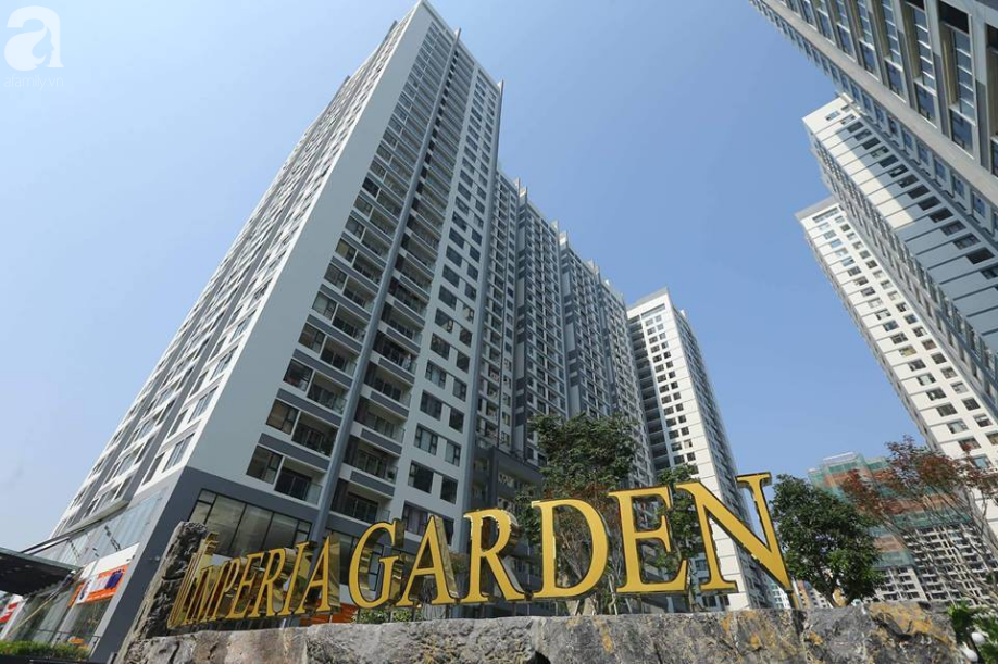 ha noi dang vui choi tai chung cu mot chau be nghi bi nguoi lon hanh hung den nhap vien