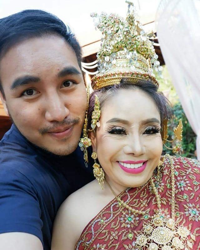 cuoc song that cua nu dai gia thai lay 12 chong tre tuoi dang quang cao ban thuoc kiem tien