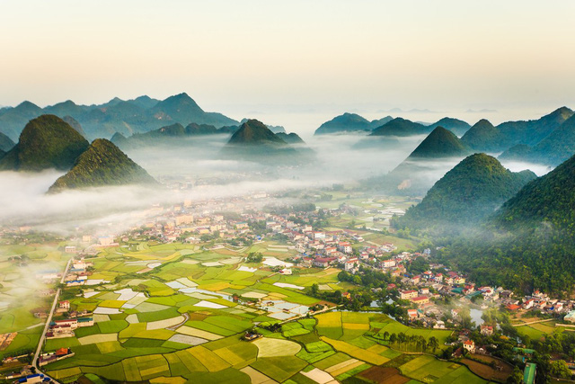 ghe xu lang ngam ve dep mau son