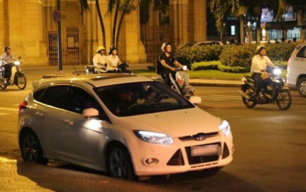 cuoc song giau co sang chanh o tuoi 26 cua bao anh