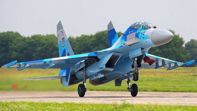 phi cong my tu nan o ukraine sung so tren f 15 cung chet duoi tay tiem kich su 27
