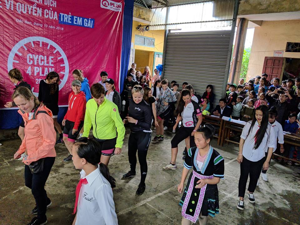 cycle4plan dap xe gay quy vi quyen tre em gai