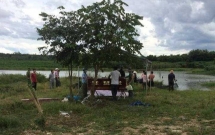 hoang hon phat hien thi the nguoi phu nu bi phan huy noi tren song buon buor