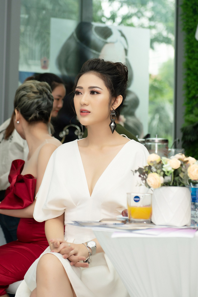 dien vien lan phuong tai xuat sau 5 thang sinh con do sac voi trang cherry
