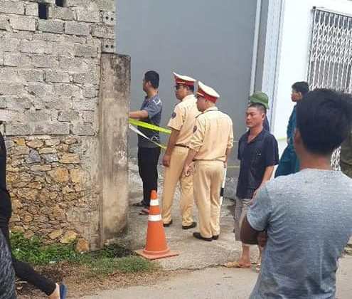 hoa binh con trai chem me tu vong roi phi tang xuong gieng