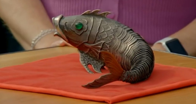 vo tu cho con choi mon do cu hang ngay ba me bat ngo khi biet no dang gia ca tram trieu