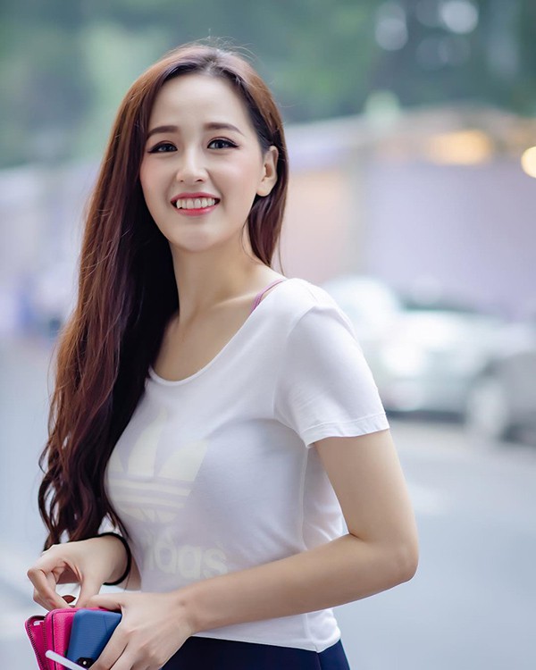 mai phuong thuy hoa hau dac biet nhat lang giai tri co 3 dieu vo cung dac biet
