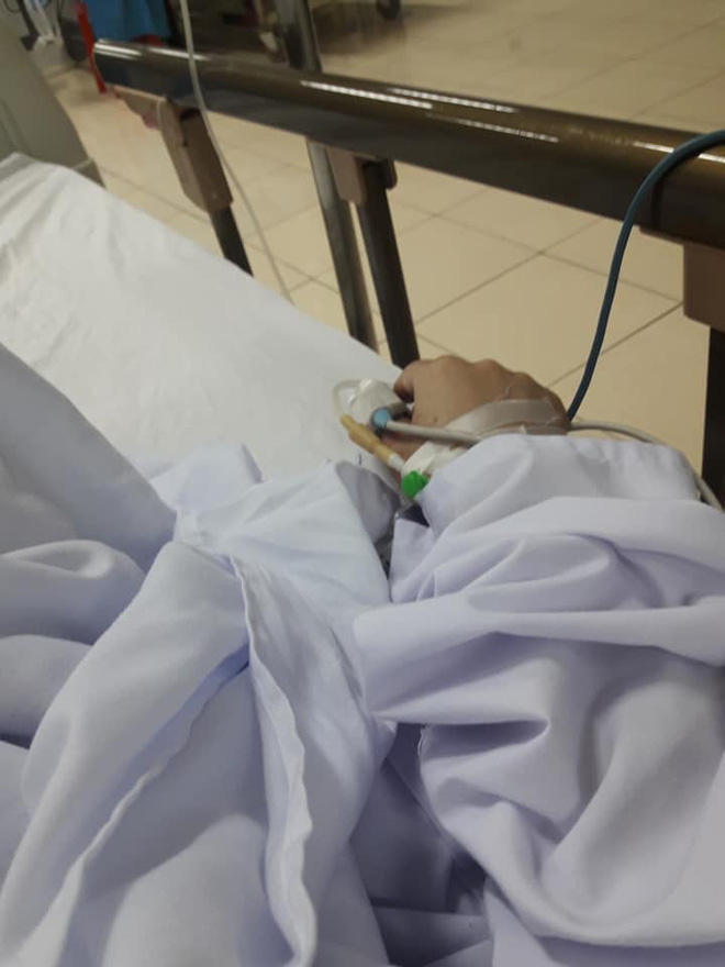 co gai thuat canh lieu mang voi ten cuop mau phun nhu voi rong va nghi van cua dan mang