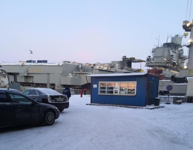 tau san bay kuznetsov duy nhat cua nga tiep tuc gap tham hoa may khong chim