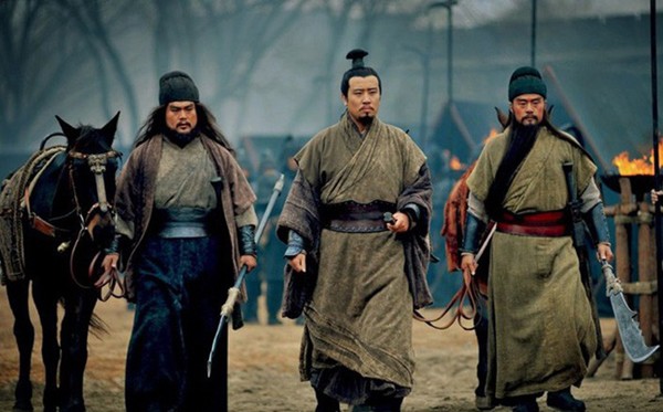 noi tieng kieu ngao ca doi quan vu chi xem trong 5 nguoi nay