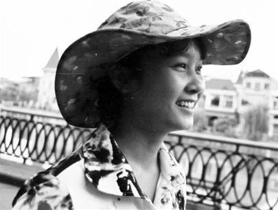 nu anh hung chau a ngay ay va bay gio