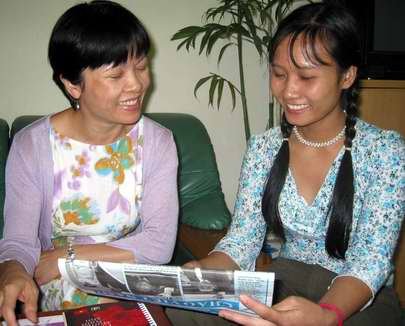 nu anh hung chau a ngay ay va bay gio