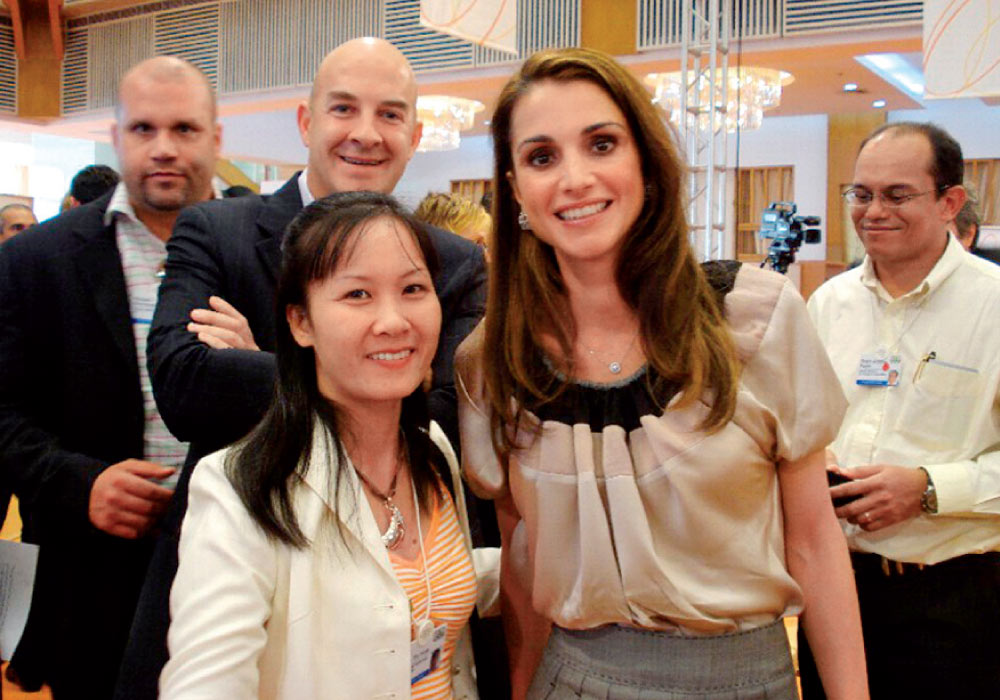 nu anh hung chau a ngay ay va bay gio