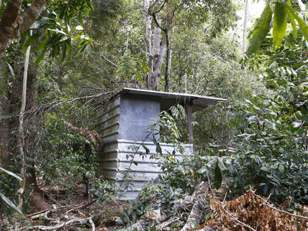 van dong vien the gioi ham hiep bien con gai ut thanh tro tieu khien suot 13 nam trong nha kho bi mat