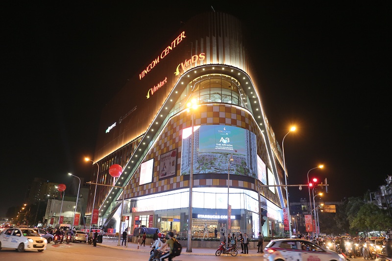 khai truong vincom center pham ngoc thach ha noi