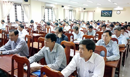 hau giang tap huan cong tac doi ngoai nhan dan va vien tro phi chinh phu