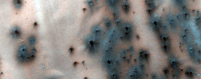 nasa cong bo 2540 hinh anh tuyet dep ve sao hoa duoc ghi lai trong hon 10 nam