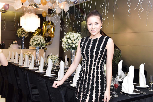 dien vay ngan xuyen thau hoa hau ky duyen vo tinh bi lo noi y