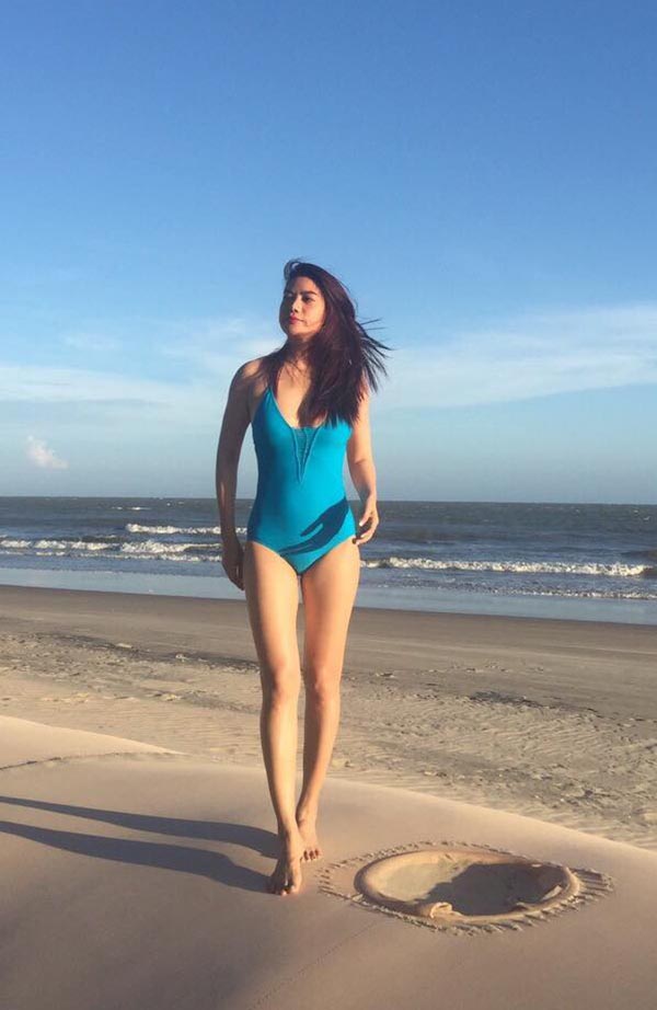 hiem khi thay truong ngoc anh mac bikini nong bong nhu vay