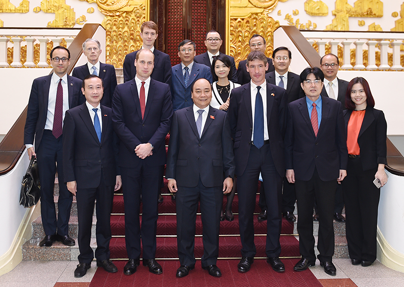 hoang tu anh william arthur philip louis lan dau den tham viet nam