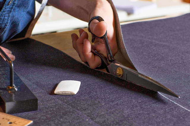 meo chon quan jeans nam cho dan van phong bung bia