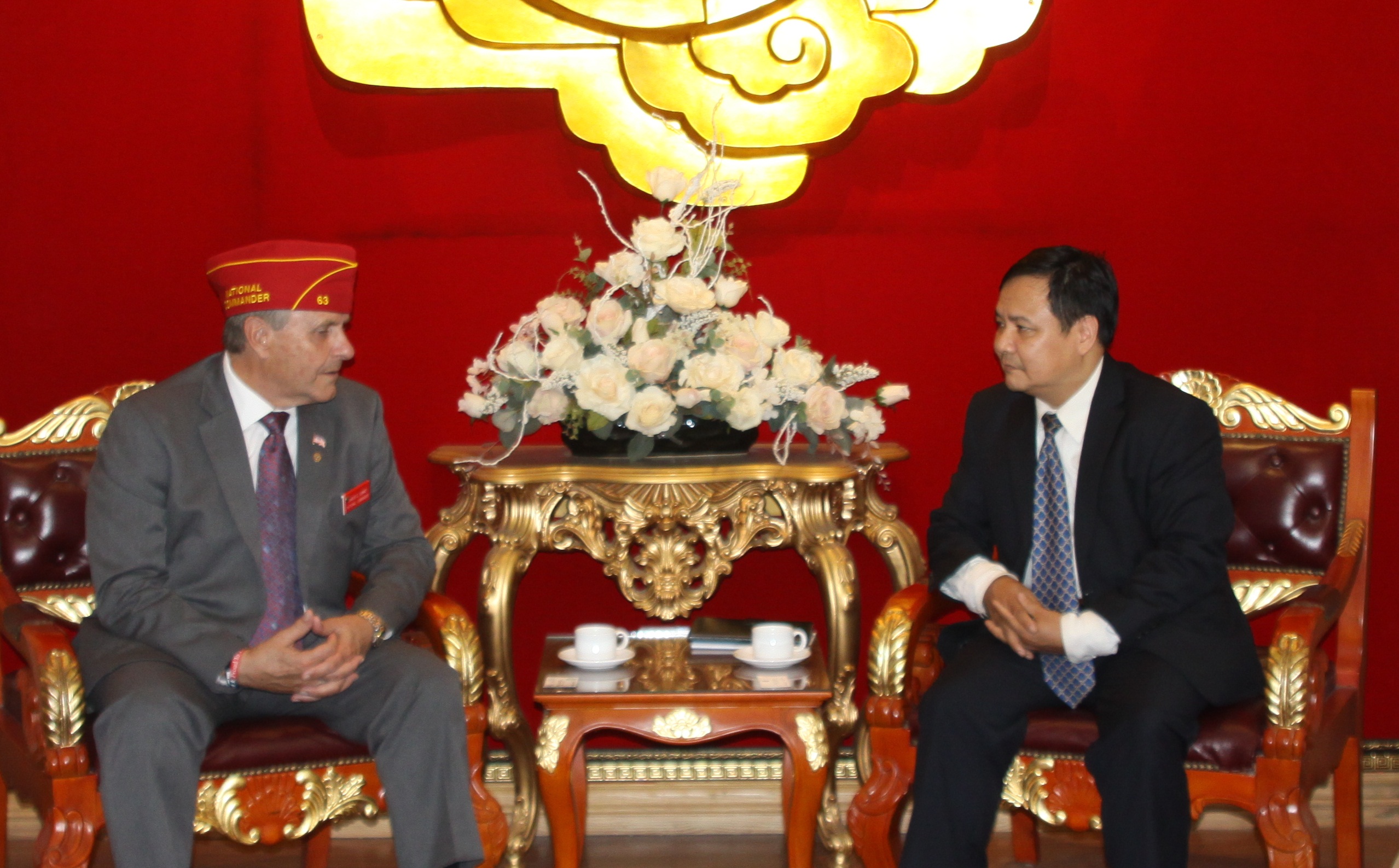 lanh dao hoi viet my tiep than mat lien doan cuu chien binh my