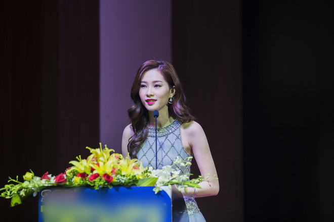 hoa hau dang thu thao van dep ngan ngo du dang bi om