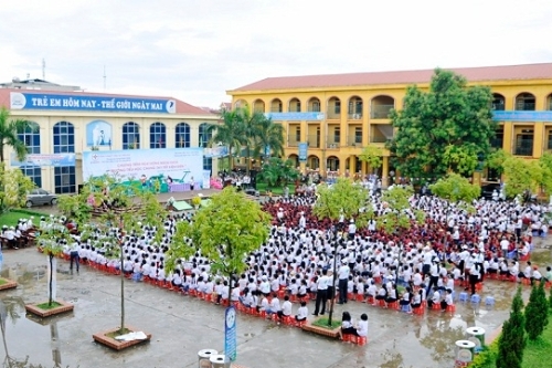 truong thpt long chau sa phu tho phat trien ben vung chat luong giao duc