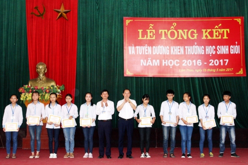 truong thpt long chau sa phu tho phat trien ben vung chat luong giao duc