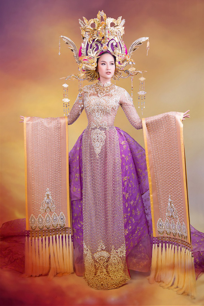 hoa khoi khanh ngan long lay trong trang phuc dan toc o miss globe 2017