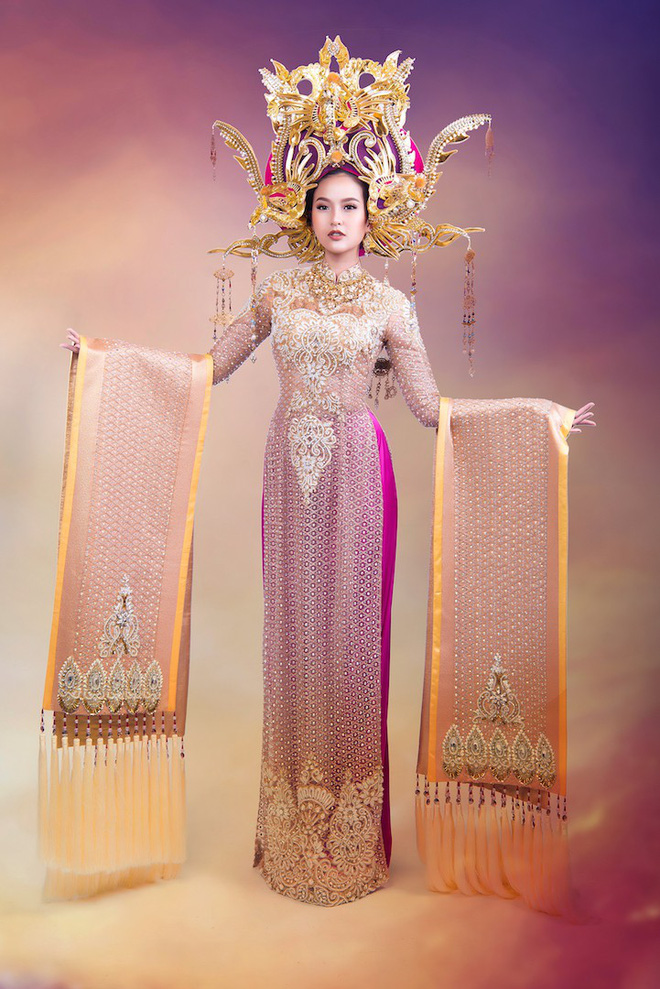 hoa khoi khanh ngan long lay trong trang phuc dan toc o miss globe 2017