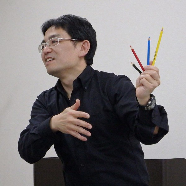 bo suu tap tranh chi mau giong that den ngo ngang cua hoa si nhat ban