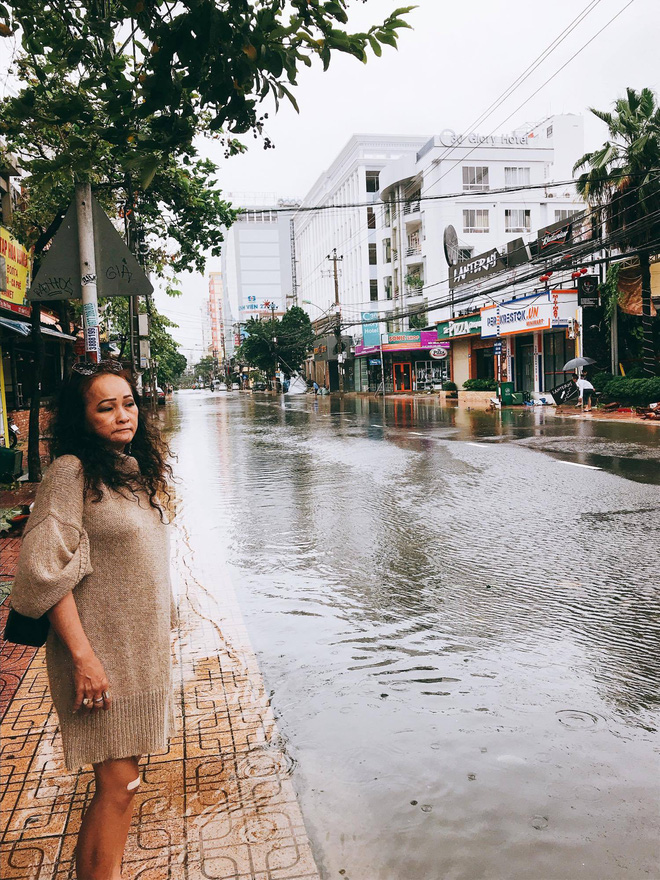 chum anh duong pho nha trang tan tac sau khi con bao so 12 can quet