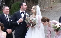 bom sex kate upton xinh dep trong dam cuoi lang man o y