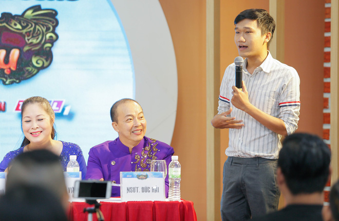 hong van minh nhi duc hai tai xuat ru nhau chieu mo tro cung