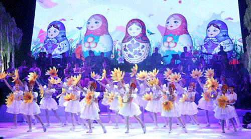 chuong trinh nghe thuat tinh khuc bach duong tinh yeu nuoc nga tuyet dep