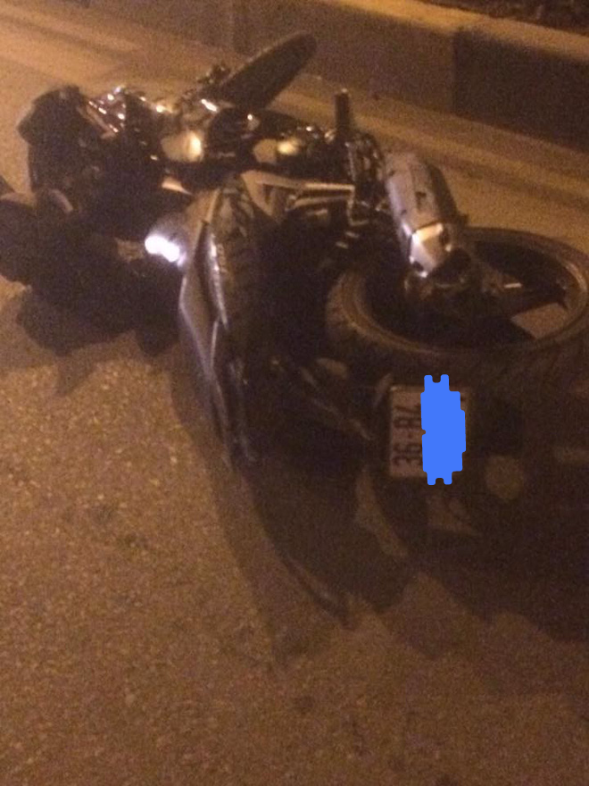 ha noi thanh nien bi thuong nang vi di xe may toc do ban tho roi tu lao vao dai phan cach