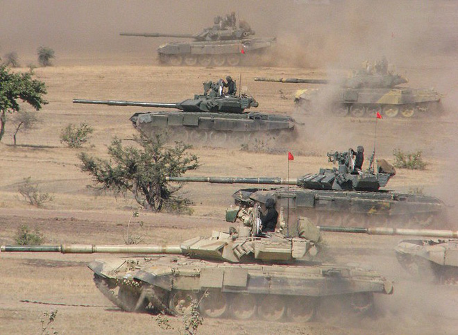 janes defence weekly binh luan ve hop dong mua xe tang t 90 cua viet nam