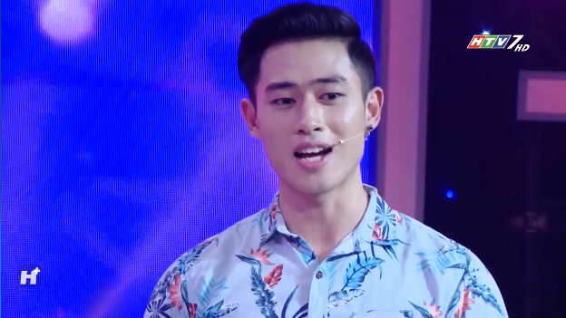 cuoi cung thi cung co mot cap doi thanh cong nam tay nhau roi vi yeu ma den